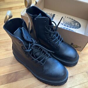DR MARTENS VEGAN JADON II BOOT MONO PLATFORMS